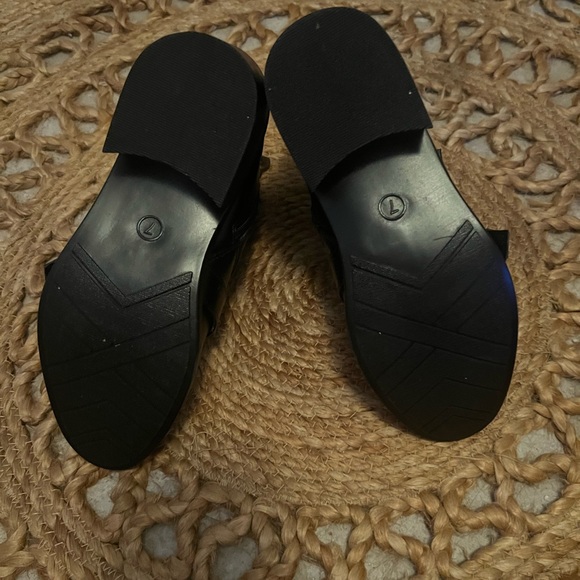 Target boots - Picture 2 of 4